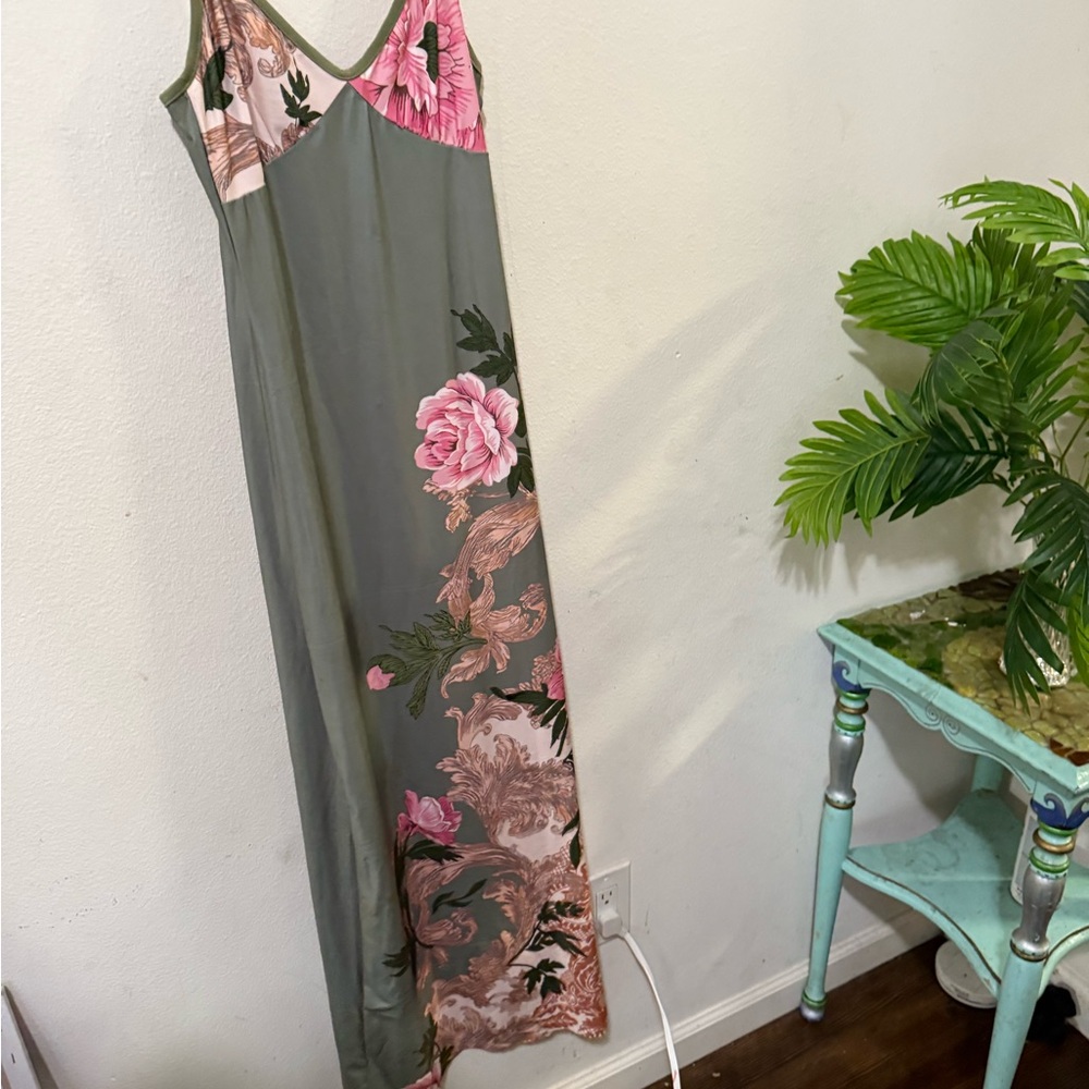 Floral Maxi Dress in Gray and Pink